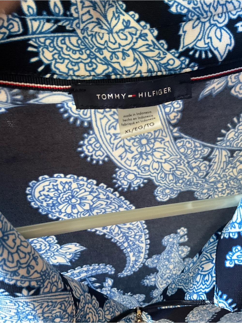 Tommy Hilfiger xl sleeveless top - Picture 3 of 5